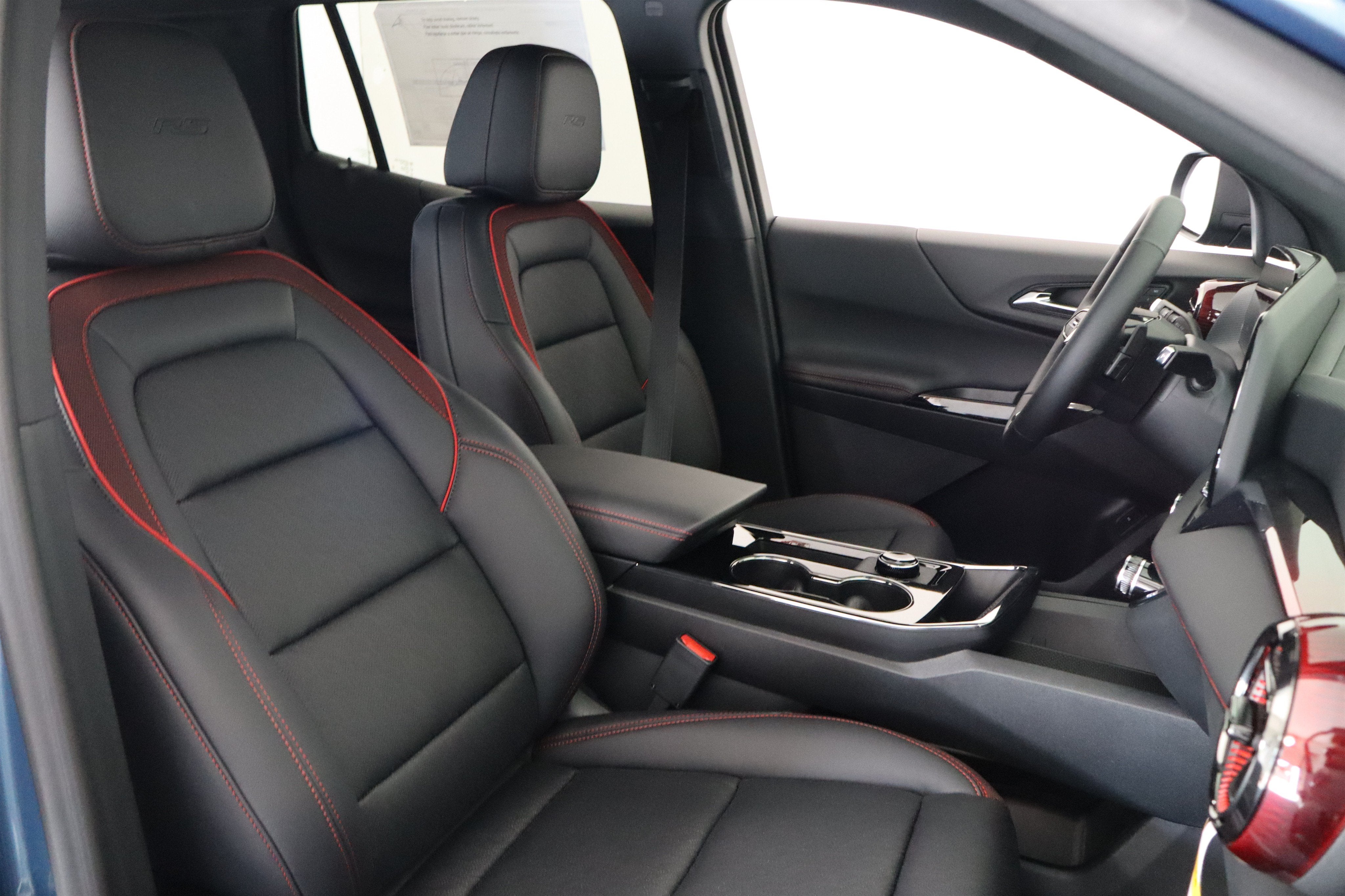 2027 Chevrolet Equinox FWD RS
