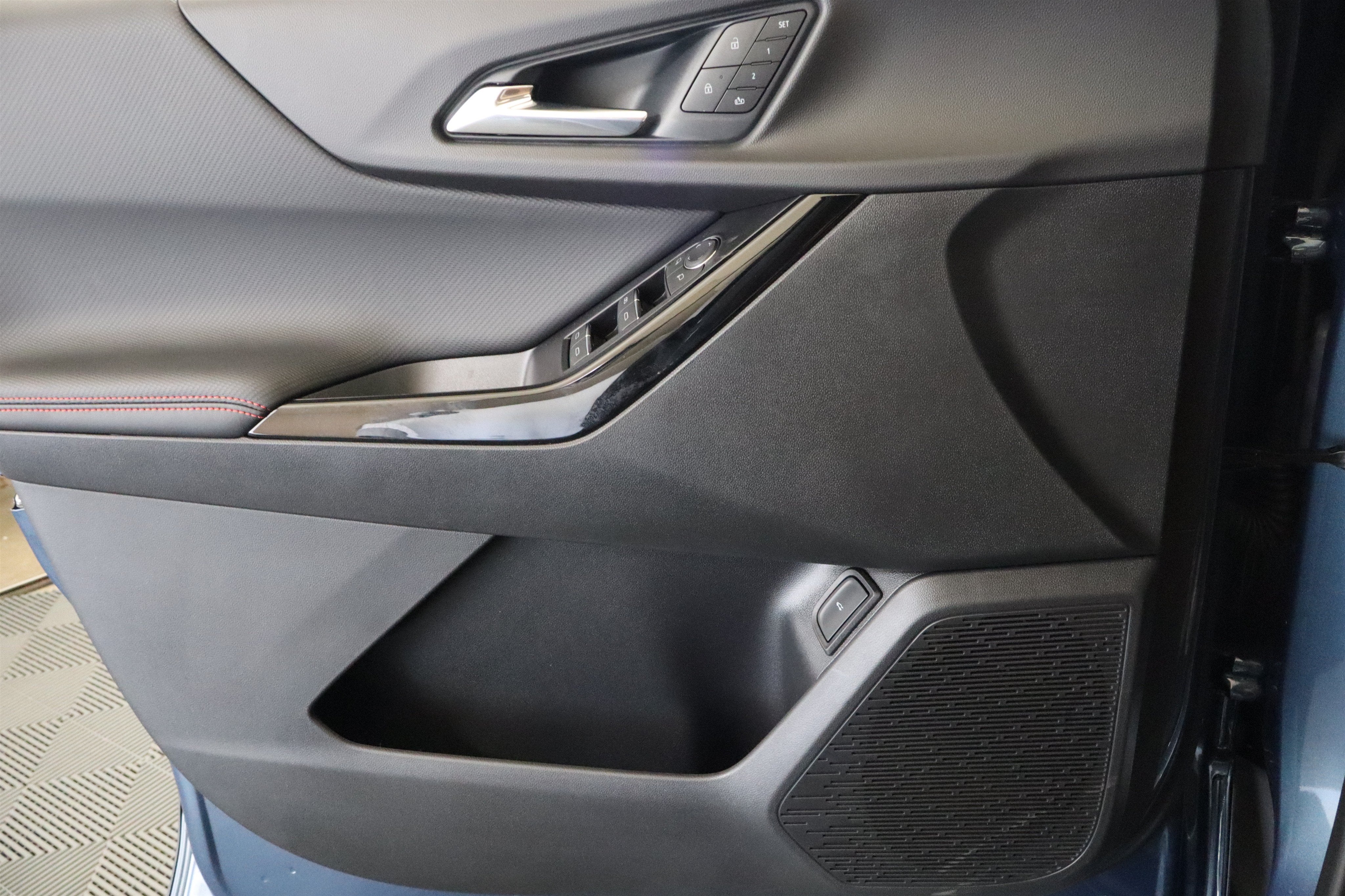 2027 Chevrolet Equinox FWD RS