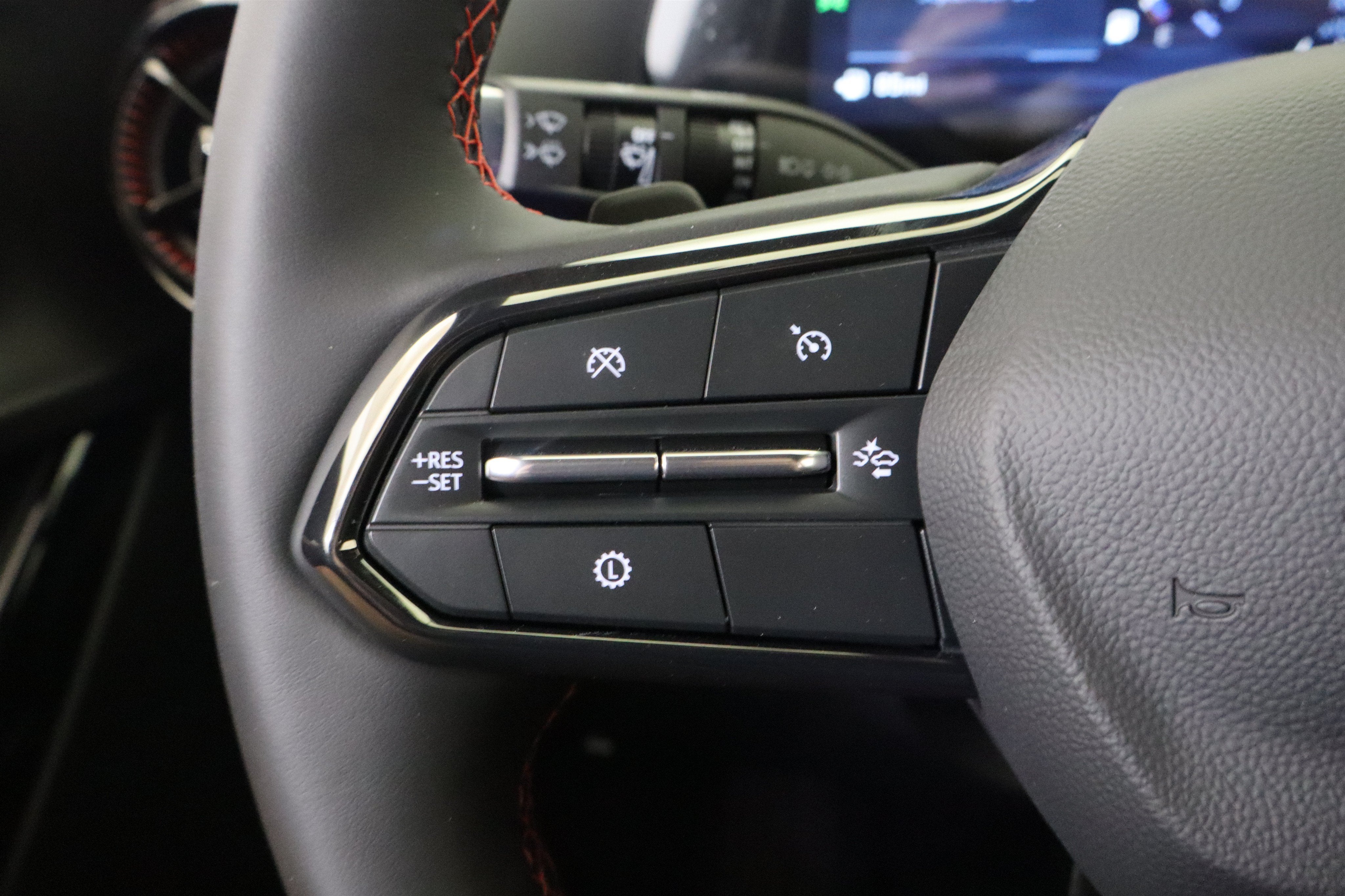 2027 Chevrolet Equinox FWD RS