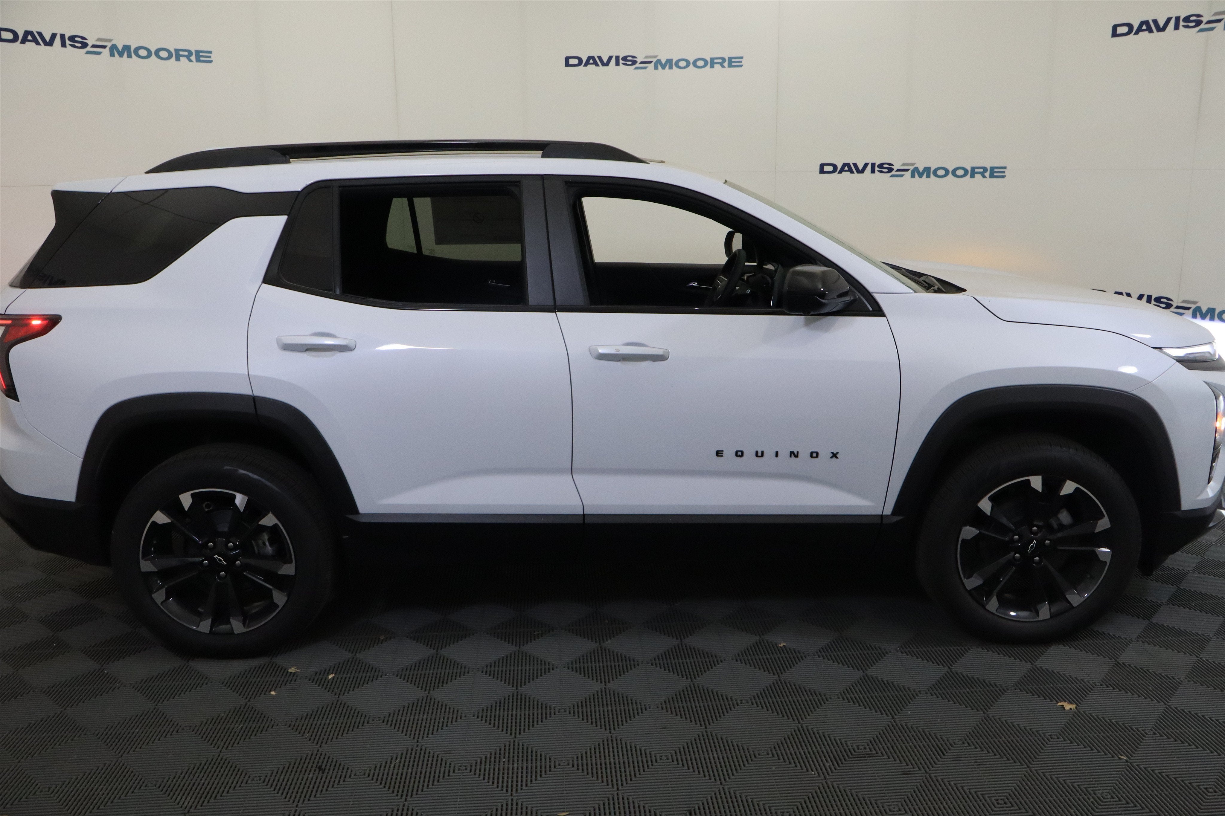 2027 Chevrolet Equinox FWD RS