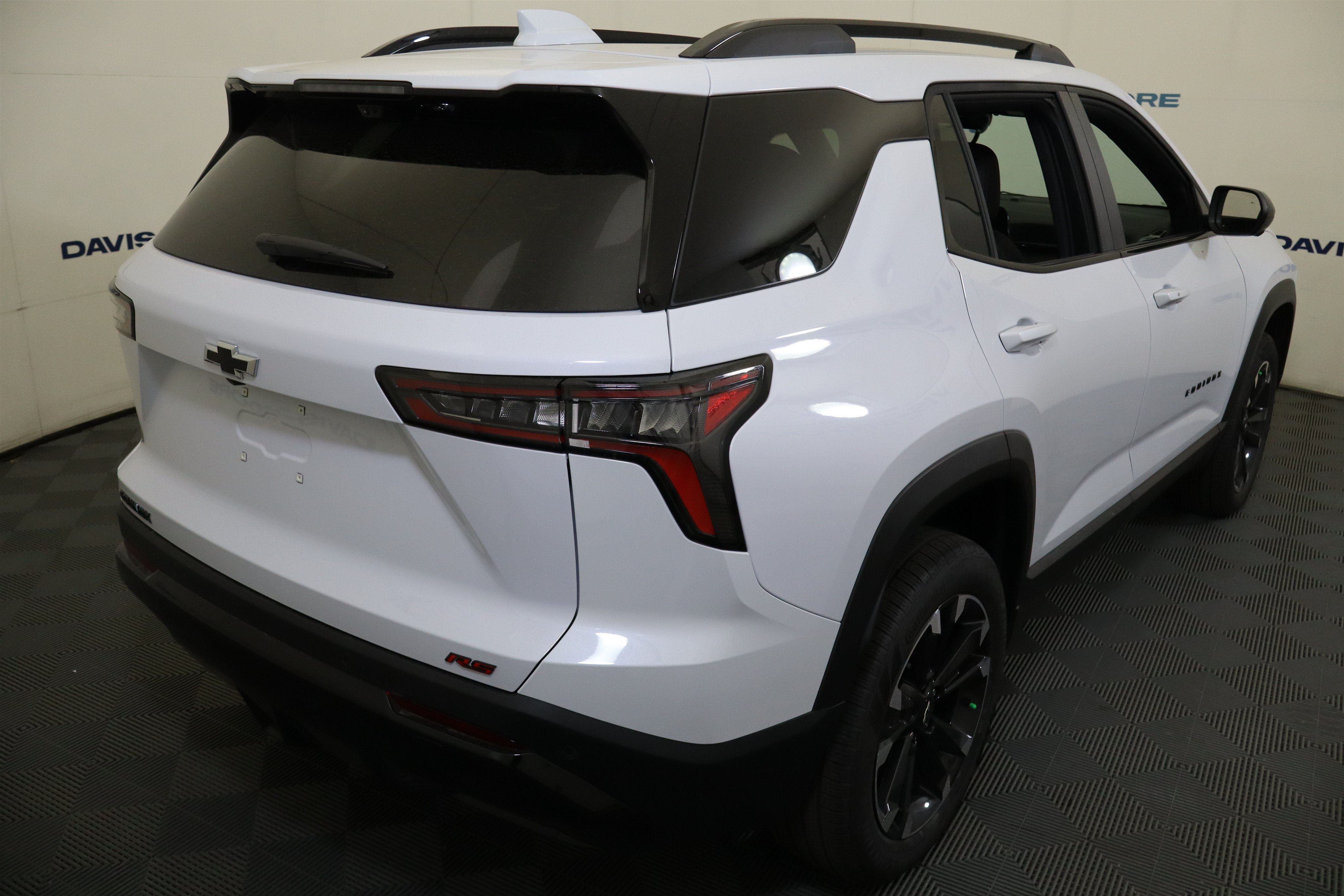 2027 Chevrolet Equinox FWD RS