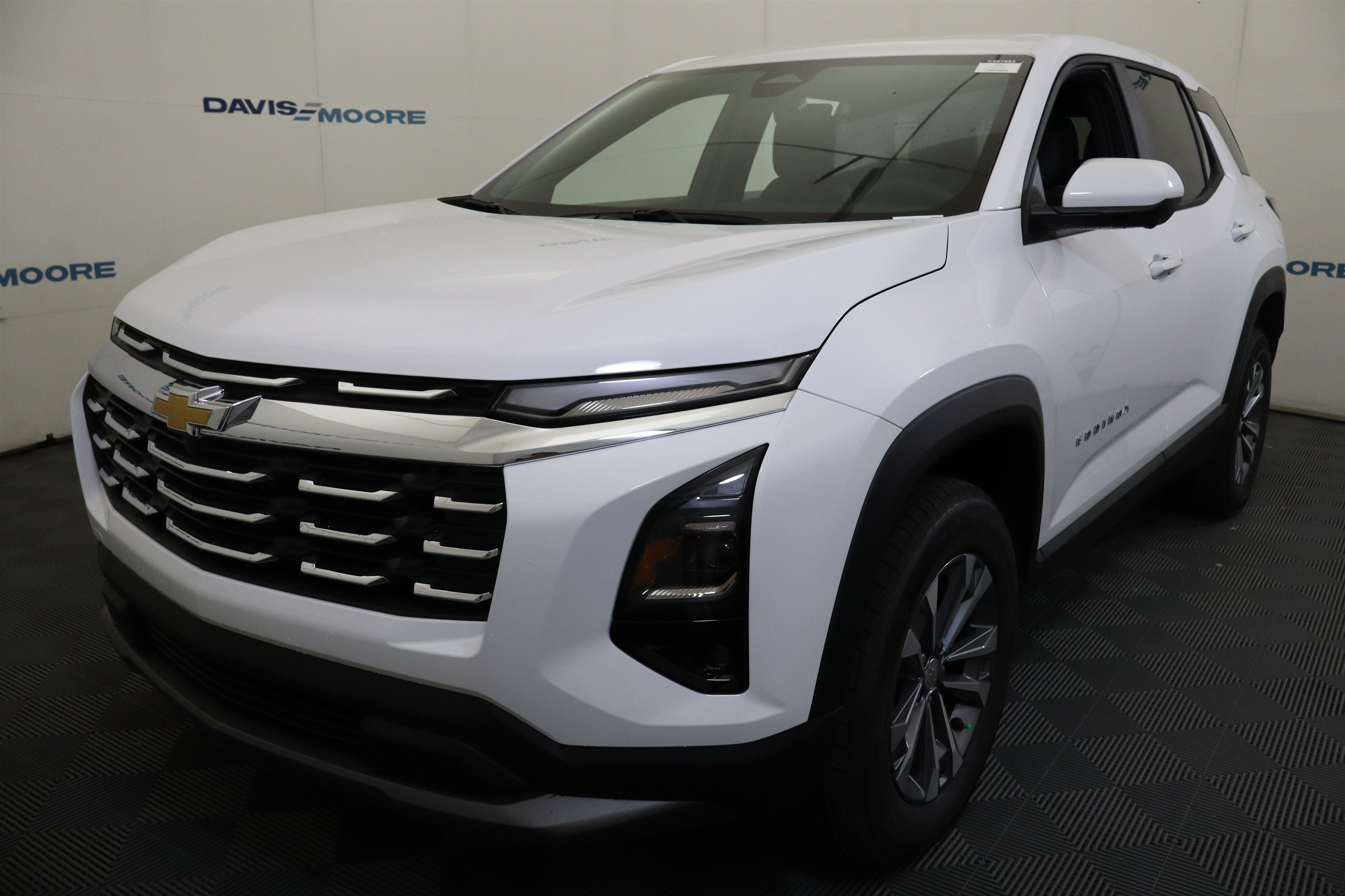 2027 Chevrolet Equinox AWD LT