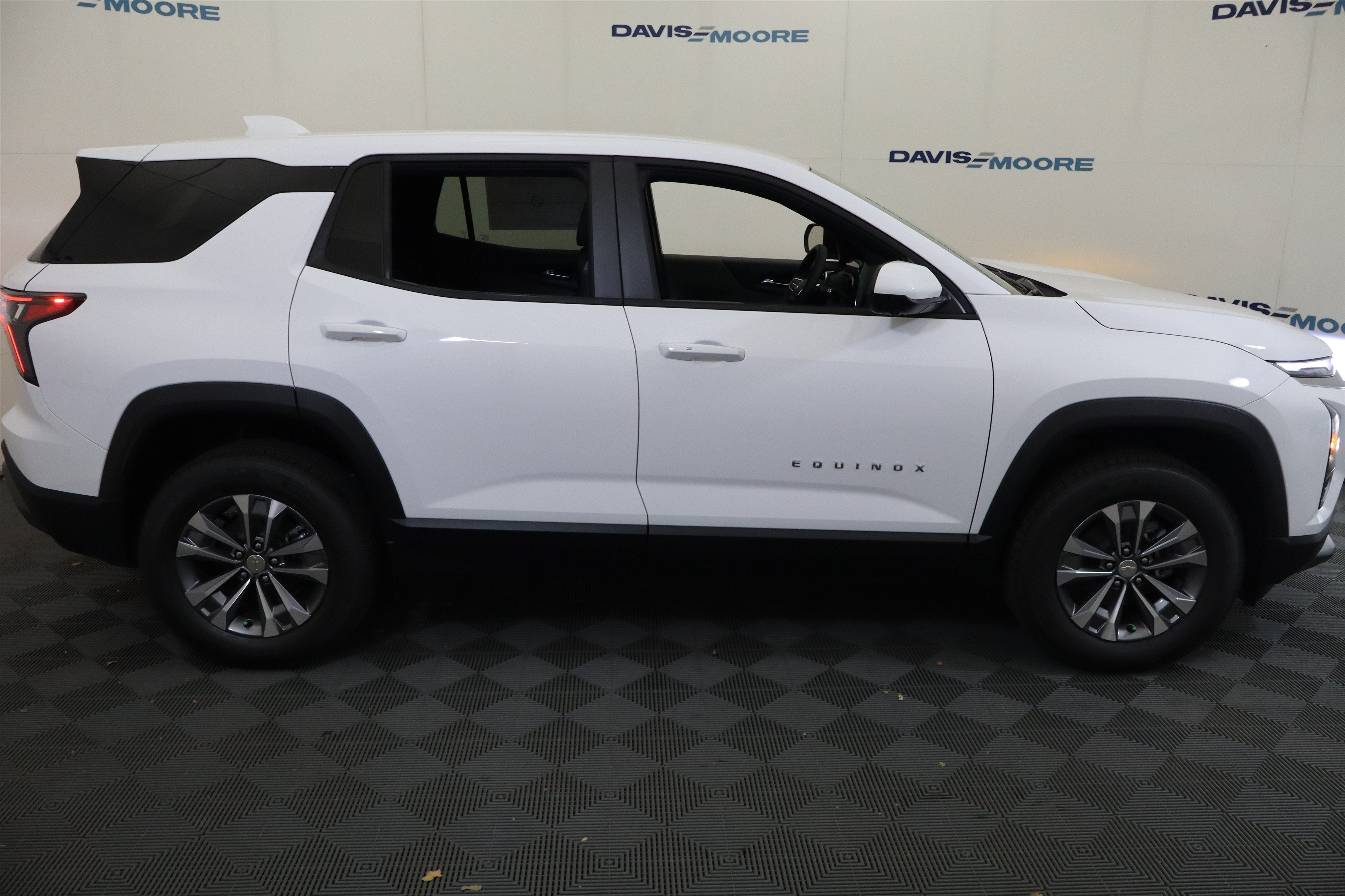 2027 Chevrolet Equinox AWD LT