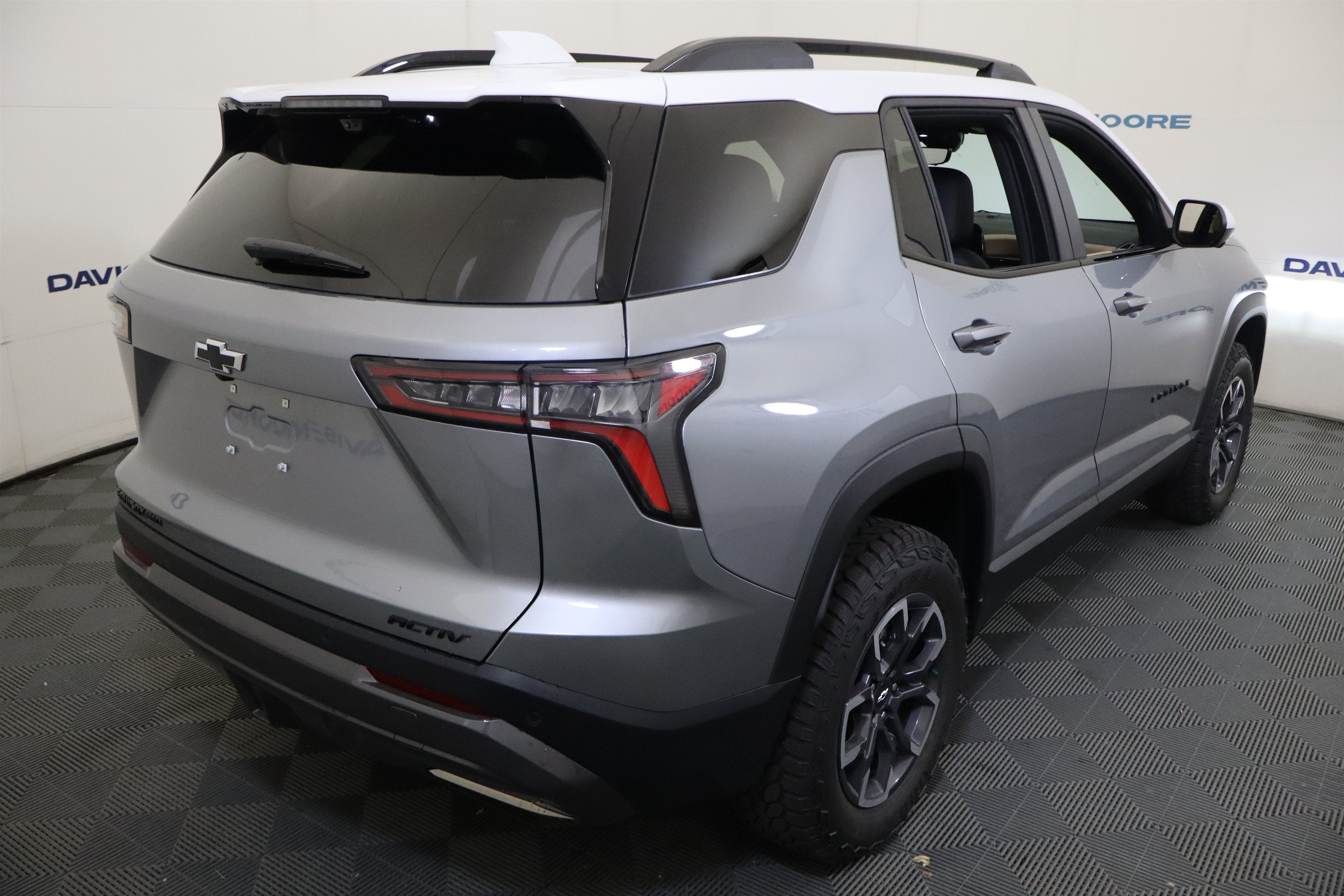 2027 Chevrolet Equinox AWD ACTIV