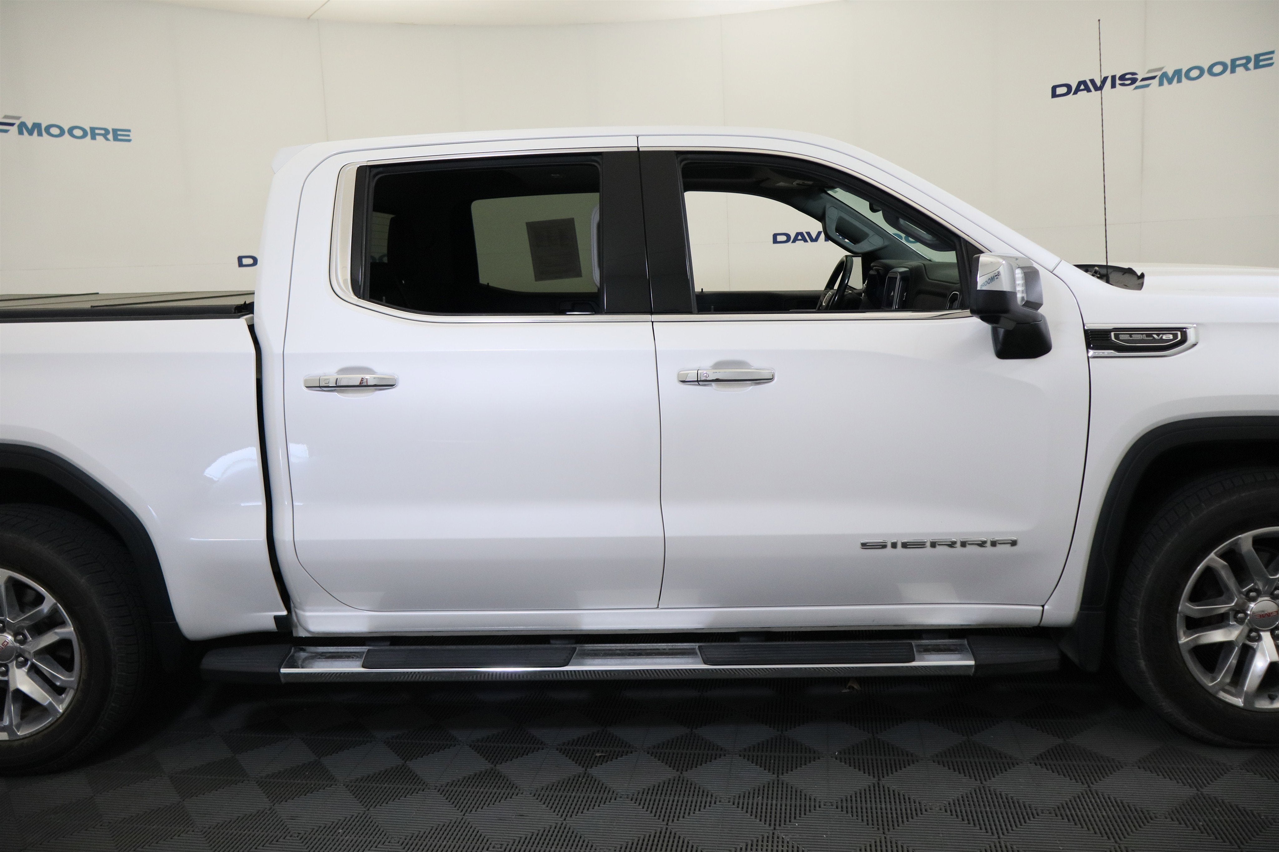 2019 GMC Sierra 1500 SLT Crew Cab 4WD