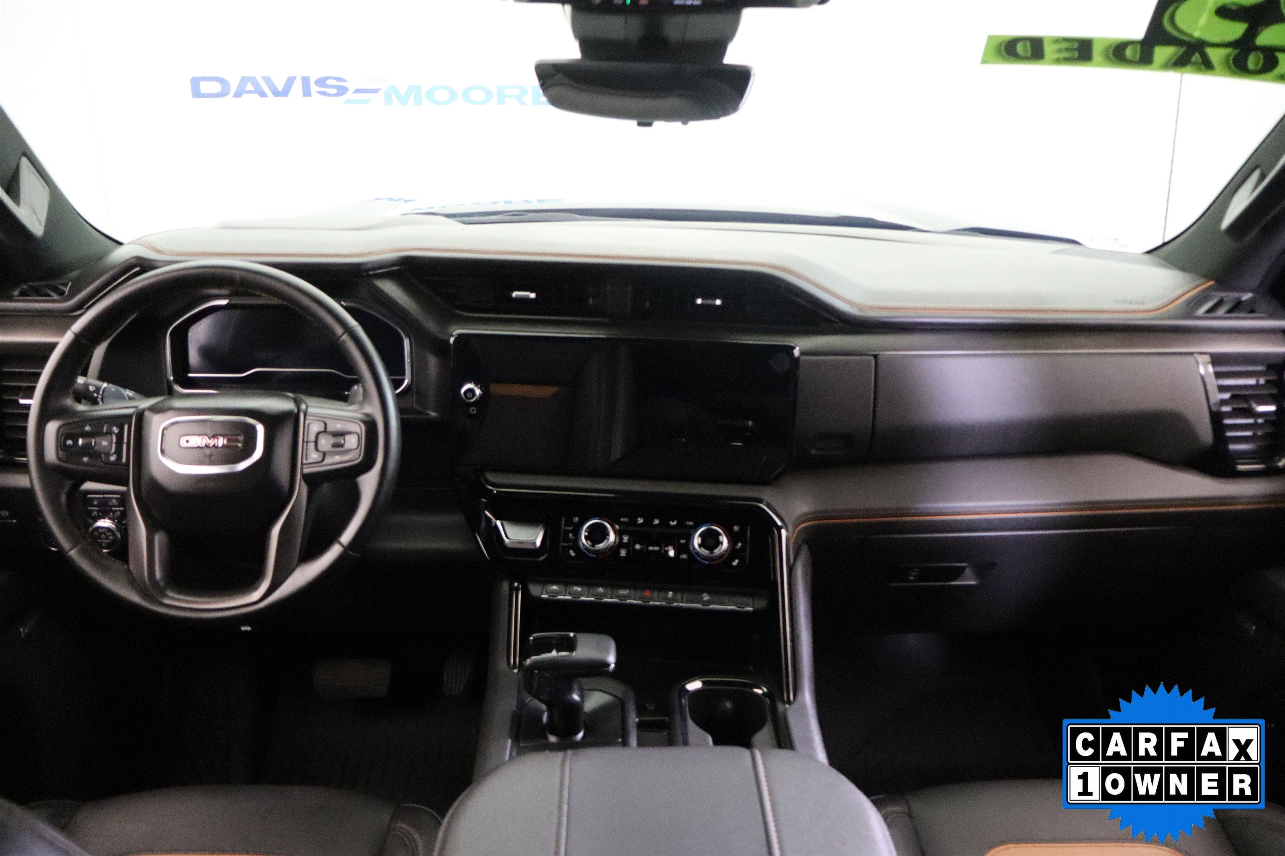 2025 GMC Sierra 1500 AT4 Crew Cab 4WD